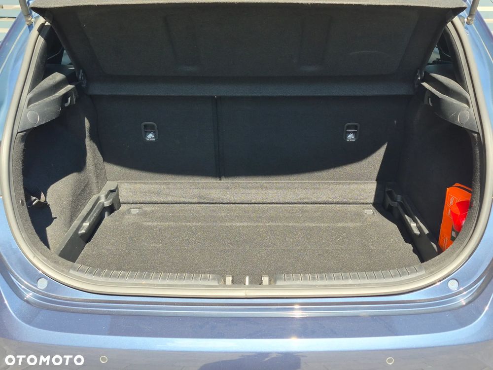 Kia Ceed 1.4 T-GDI L Business Line - 12