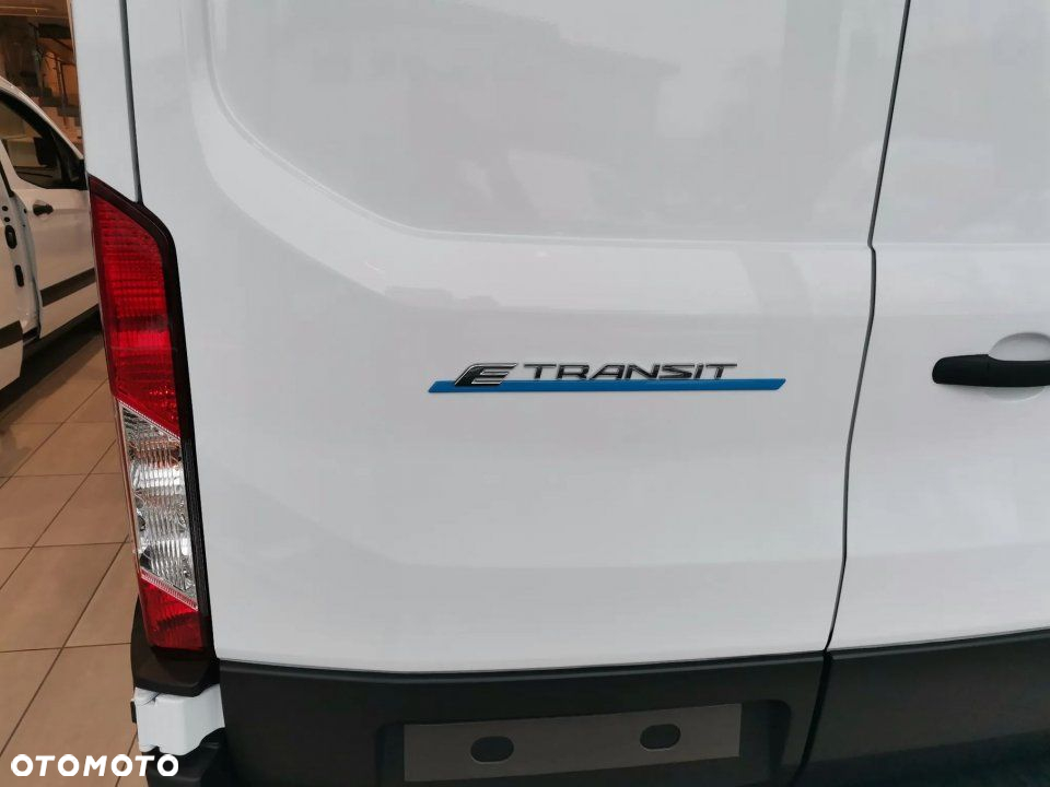 Ford E-Transit - 3