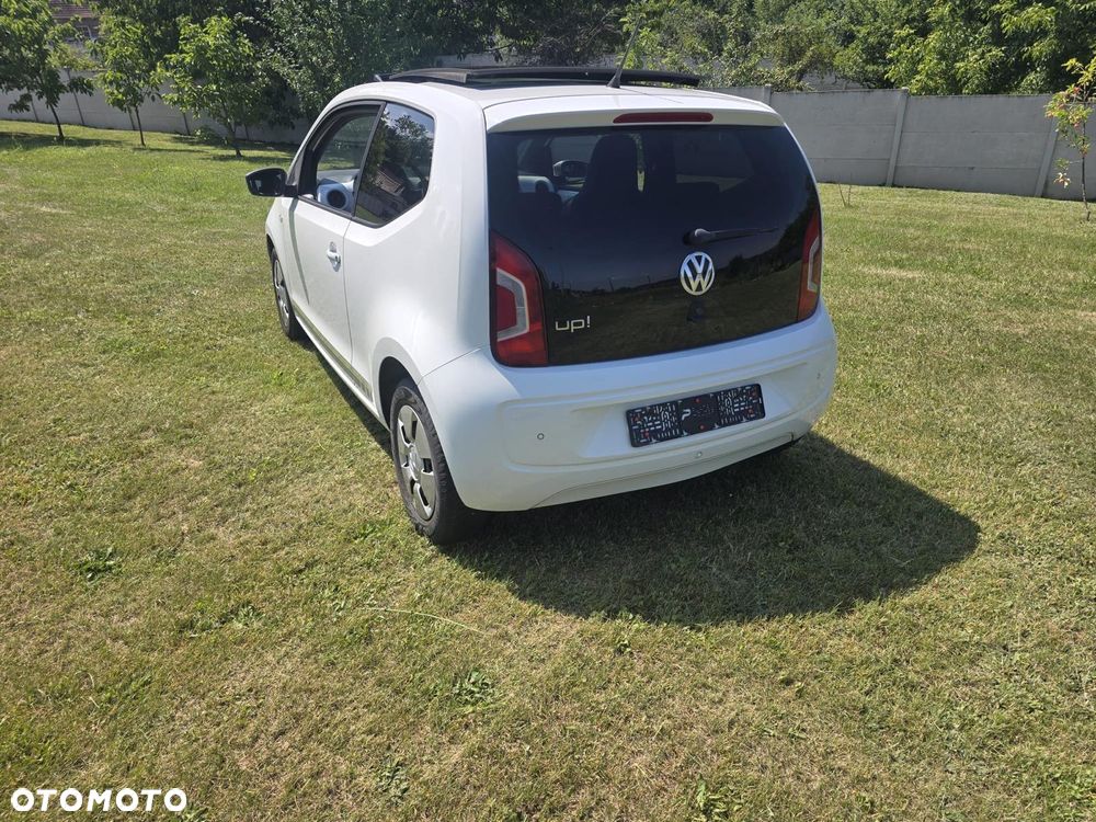 Volkswagen up! - 10