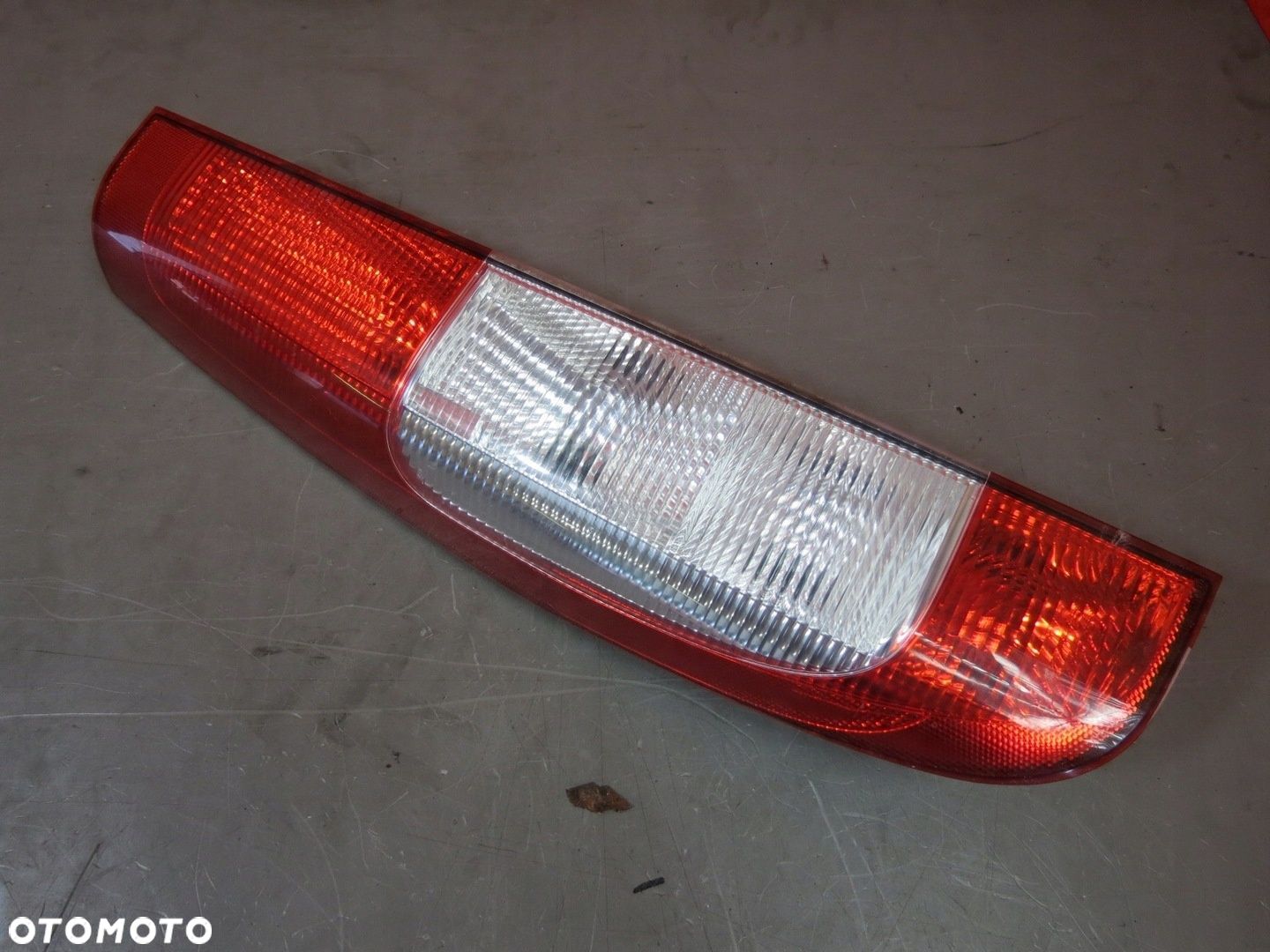 MERCEDES W639 VITO 03- VIANO LAMPA LEWA TYŁ KLAPA - 1