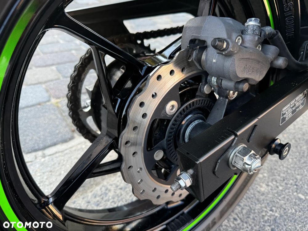 Kawasaki Ninja 400 - 29
