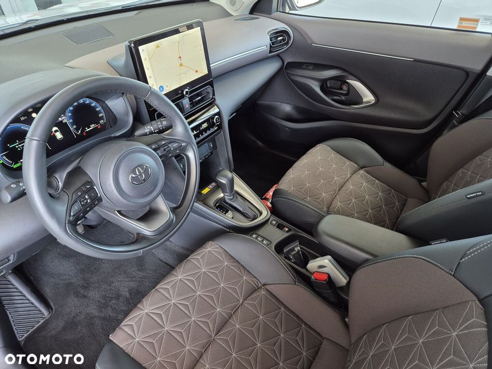 Toyota Yaris Cross Hybrid 1.5 Executive - 8