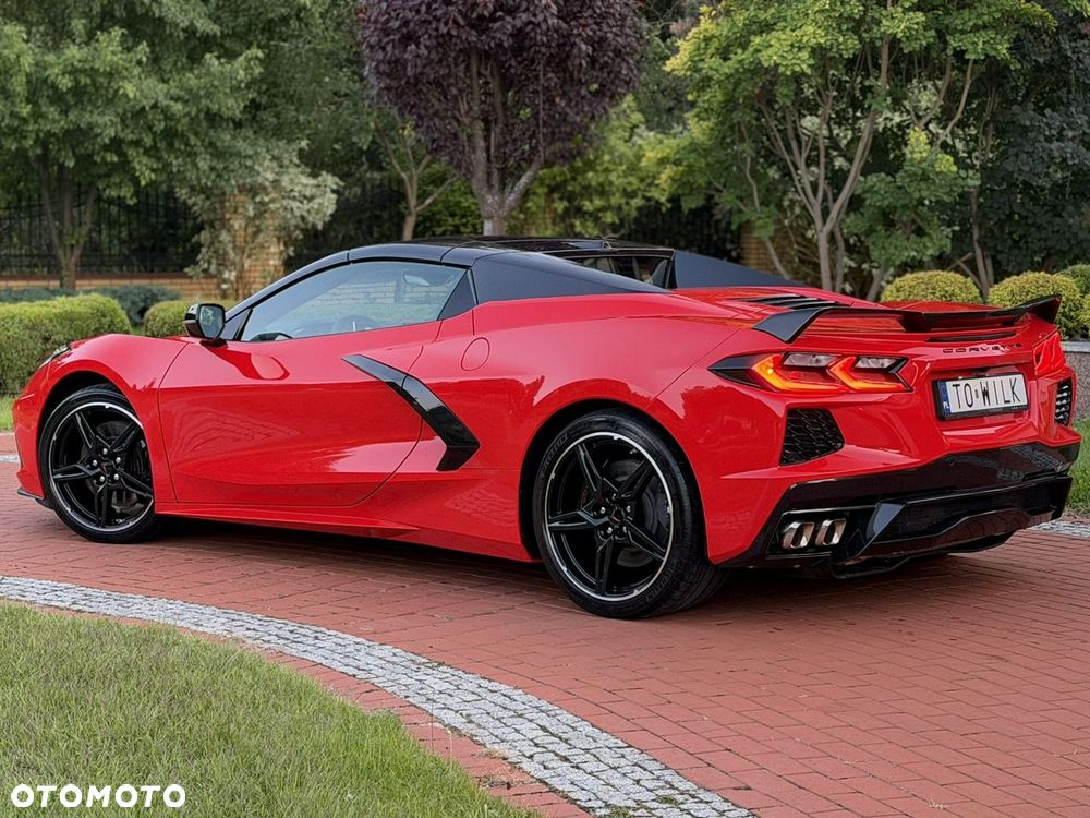 Chevrolet Corvette - 18