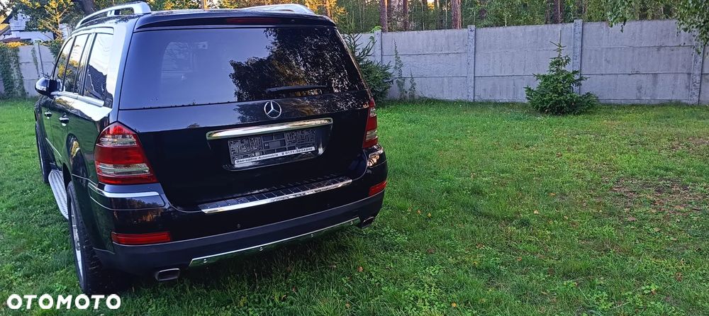 Mercedes-Benz GL 500 4Matic 7G-TRONIC - 9