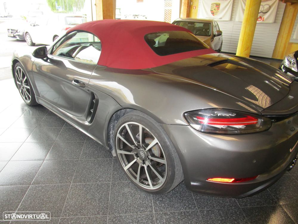 Porsche 718 Boxster T PDK - 11