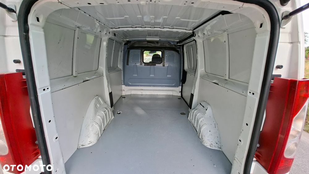 Peugeot EXPERT - 18
