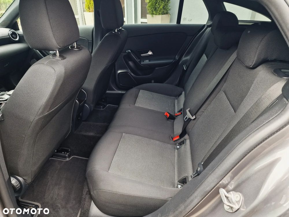 Mercedes-Benz CLA 180 d 8G-DCT Edition 2021 - 18