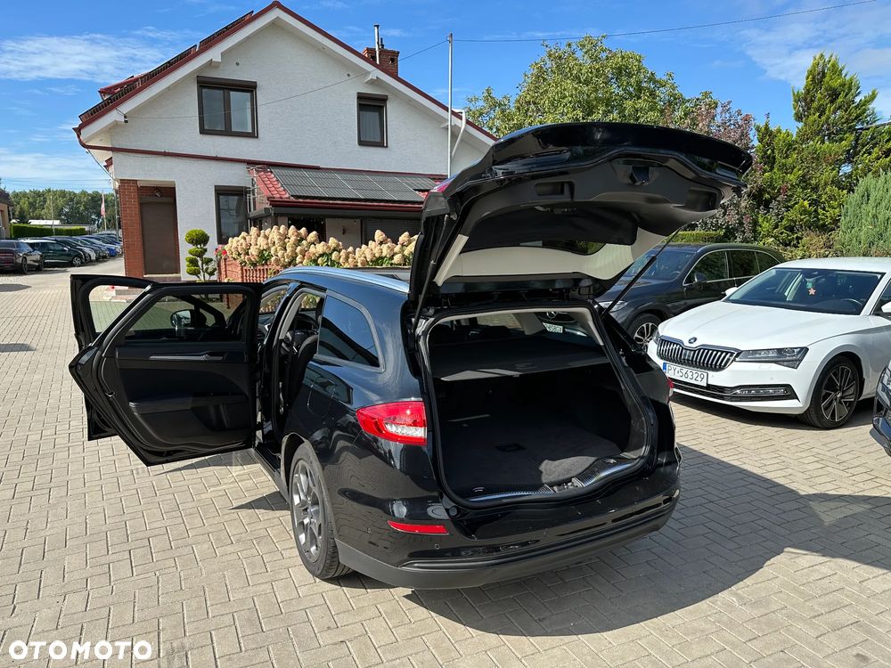 Ford Mondeo - 28