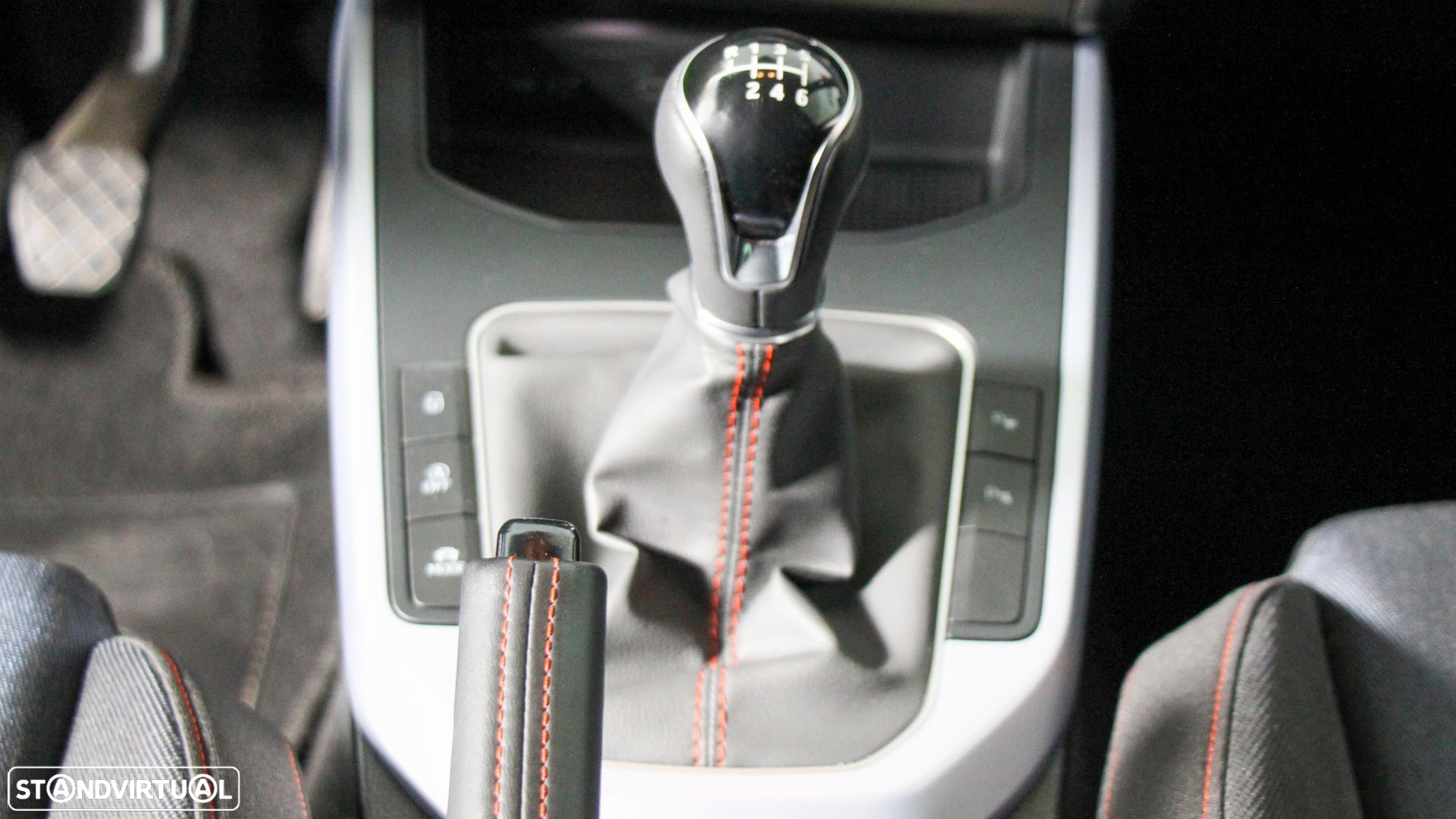 SEAT Arona 1.0 TSI FR - 19