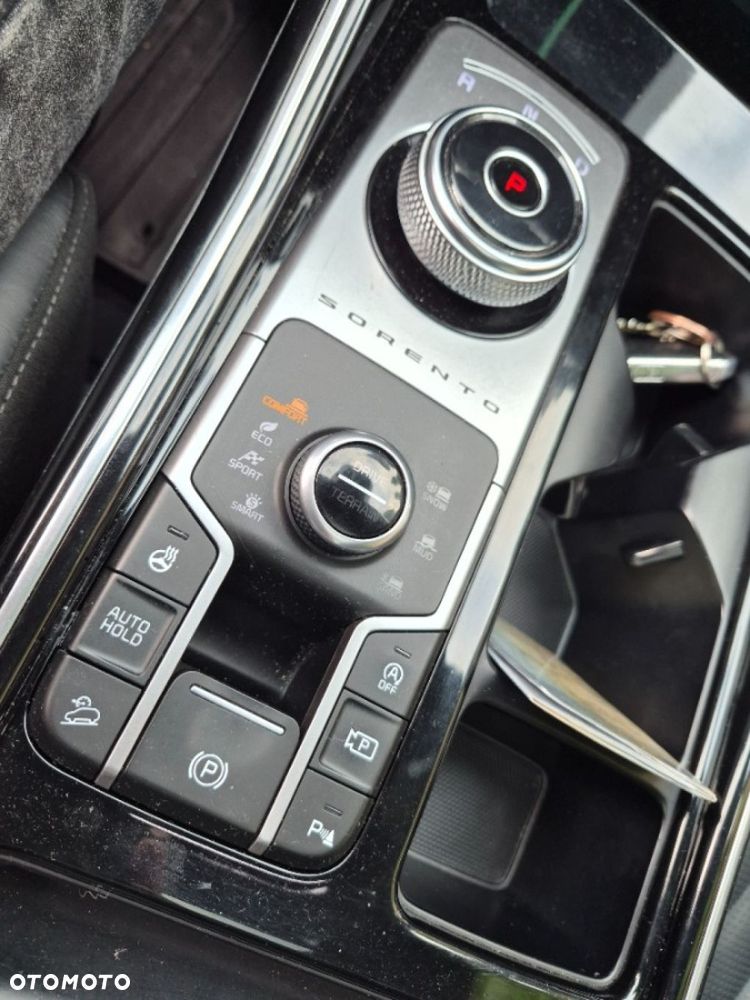 Kia Sorento - 12