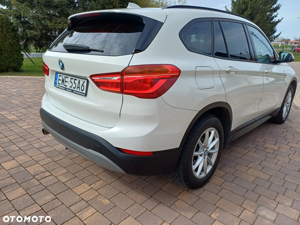 BMW X1 sDrive18i - 10