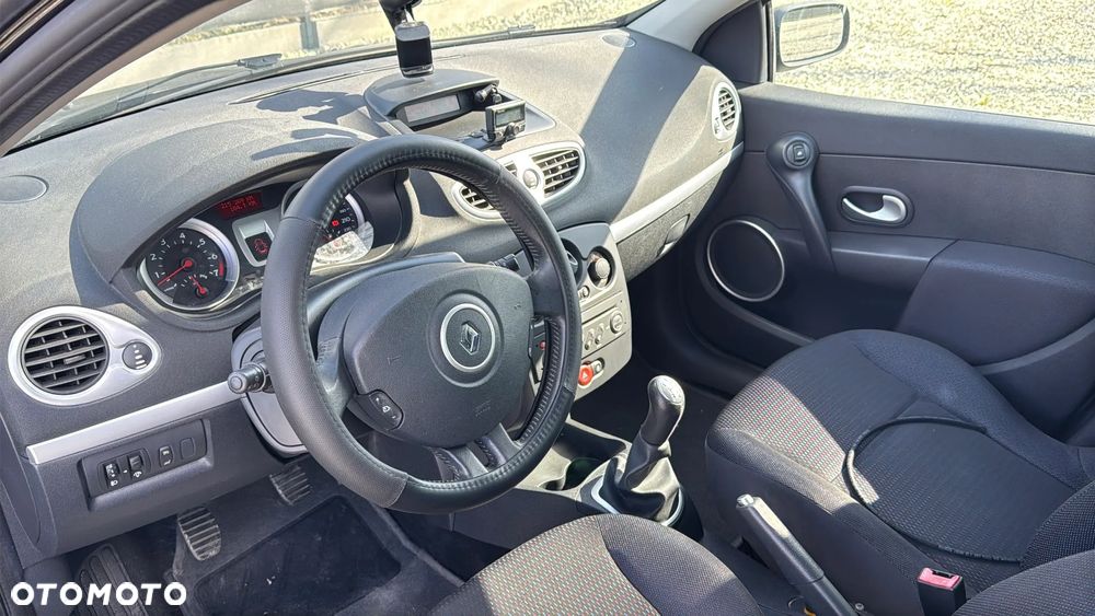 Renault Clio 1.2 TCE Expression - 11