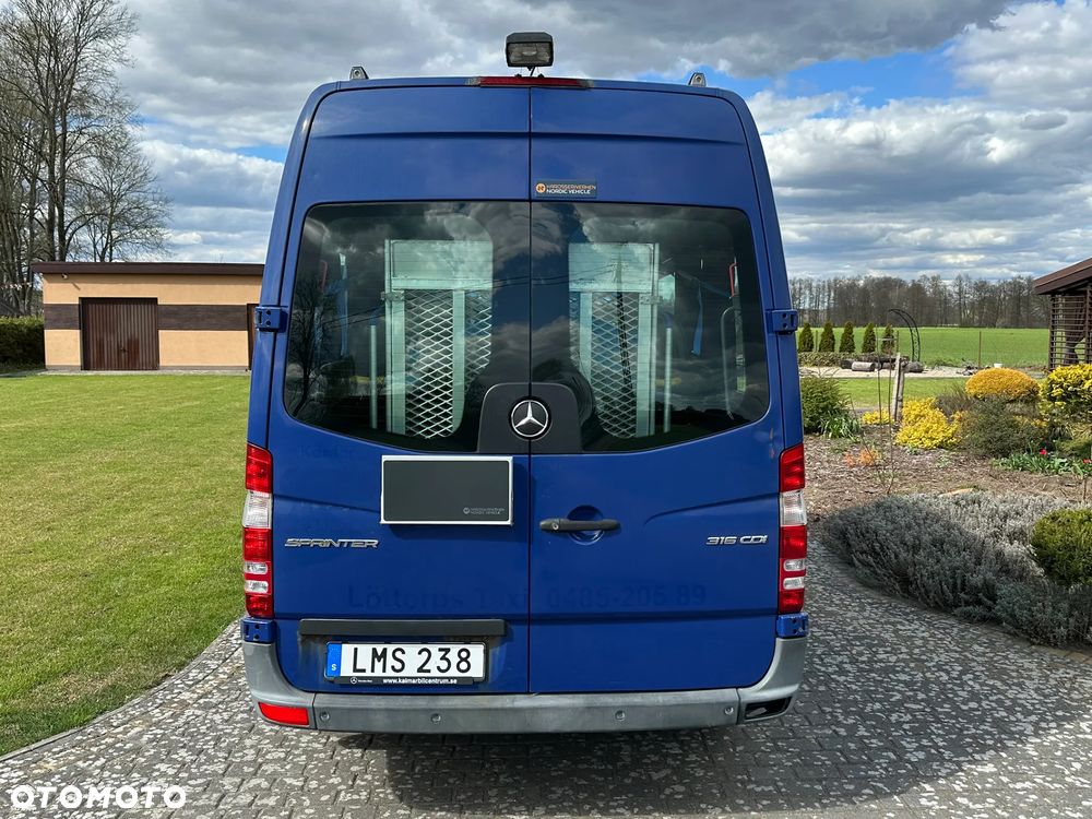Mercedes-Benz Sprinter - 5
