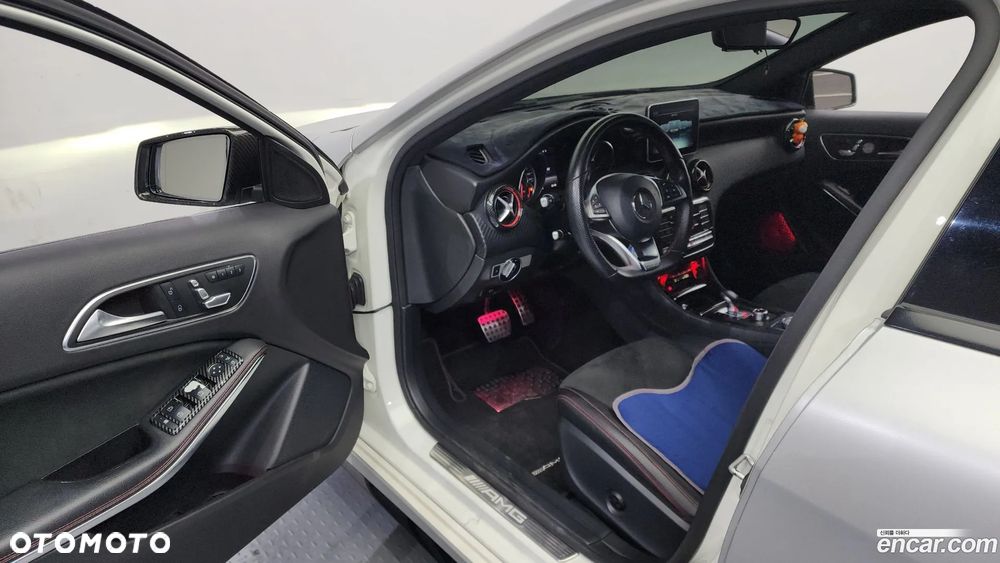 Mercedes-Benz Klasa A AMG 45 4-Matic - 10
