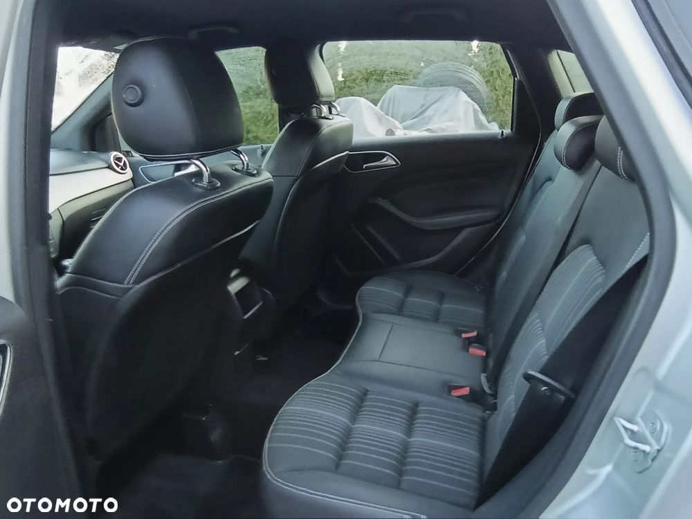 Mercedes-Benz Klasa B 180 CDI - 16