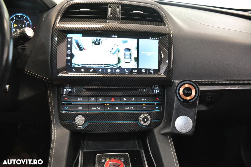 Jaguar F-Pace AWD First Edition - 21