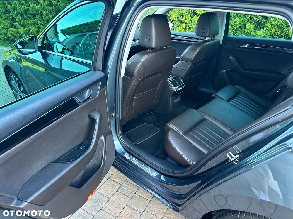 Skoda Superb 2.0 TDI L&K DSG - 21