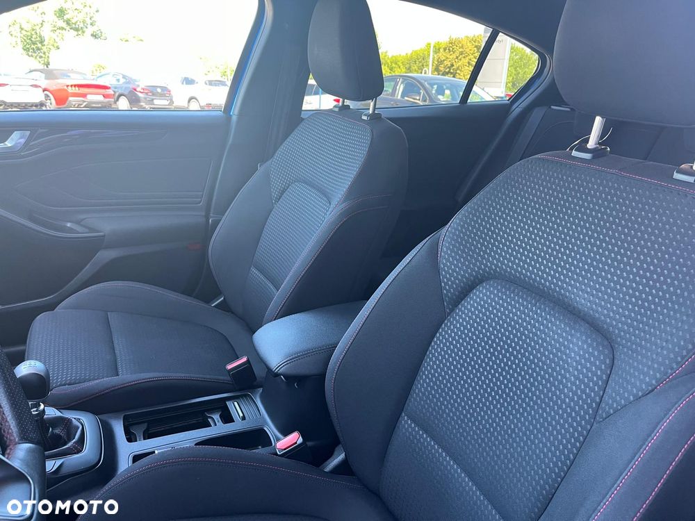 Ford Focus 1.0 EcoBoost ST-Line Business - 22
