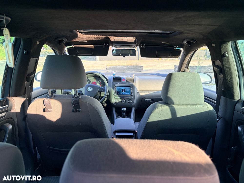 Volkswagen Golf 2.0 DPF GTD - 12