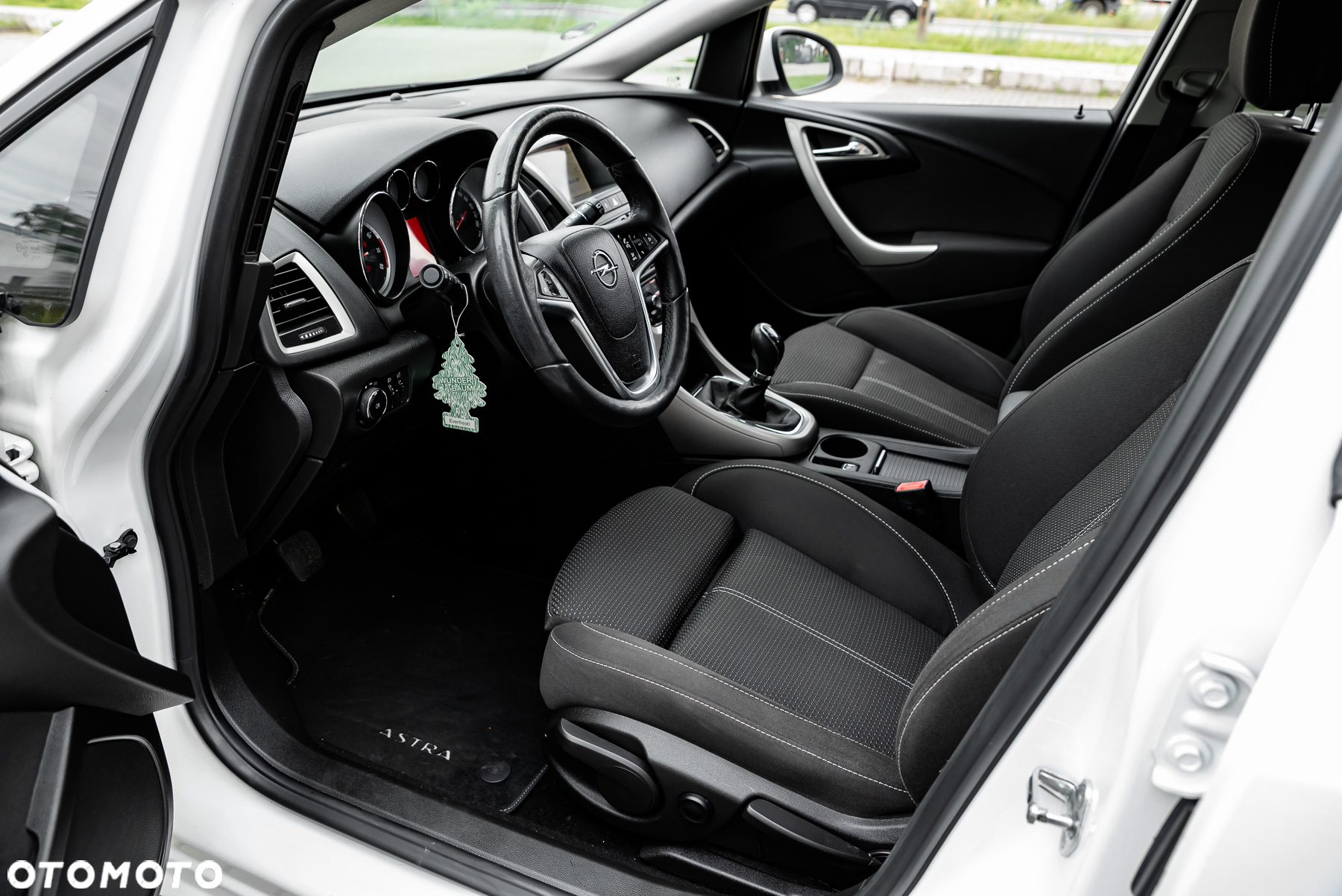 Opel Astra 1.4 Turbo Cosmo - 5