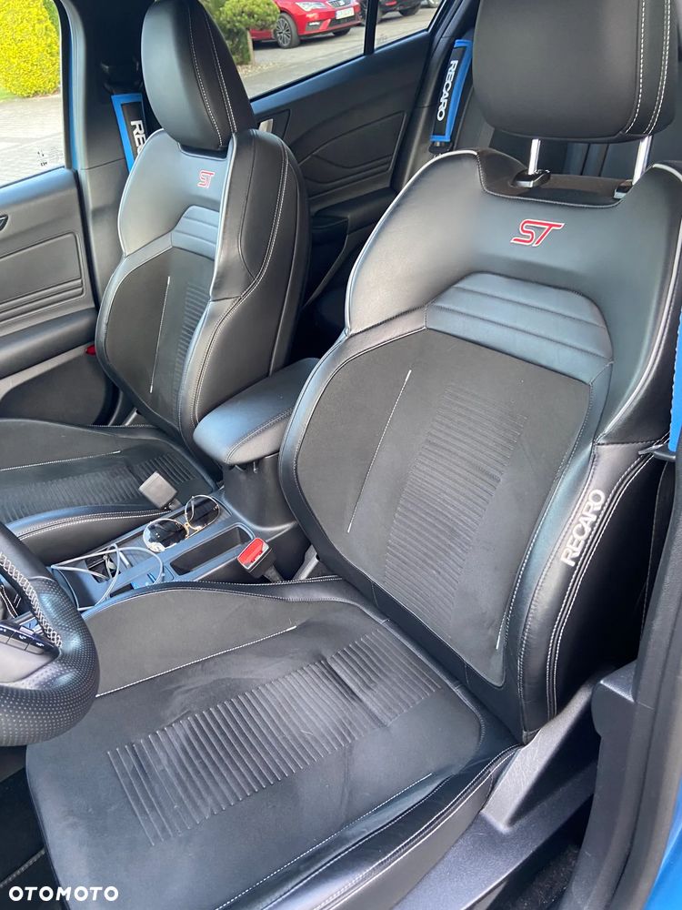 Ford Focus 2.3 EcoBoost ST-3 - 13
