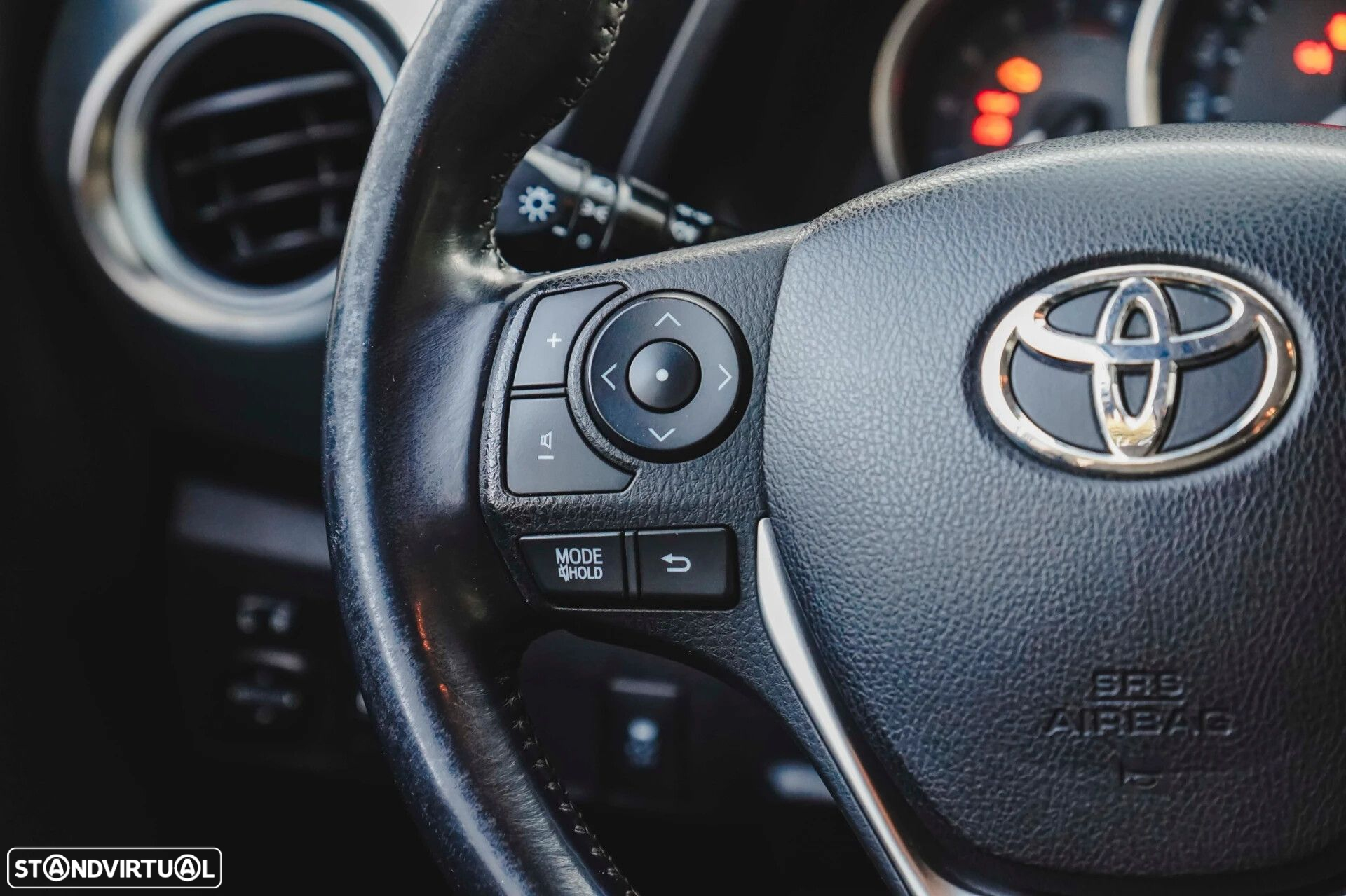 Toyota Auris 1.4 D-4D Comfort+J16+Navi - 20