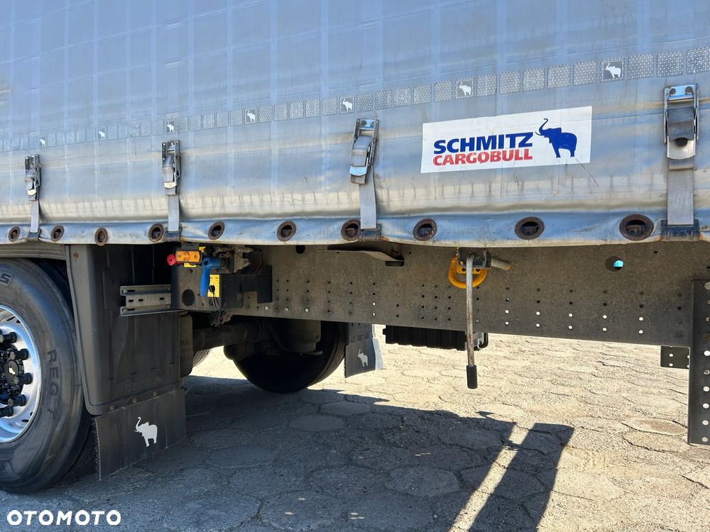 Schmitz Cargobull BARDZO DOBRE OPONY / STANDARD / 2017 ROK / ZAMKNIĘCIE CELNE / ŚWIADECTWO CELNE / KILKANAŚCIE SZTUK DO WYBORU !! - 20