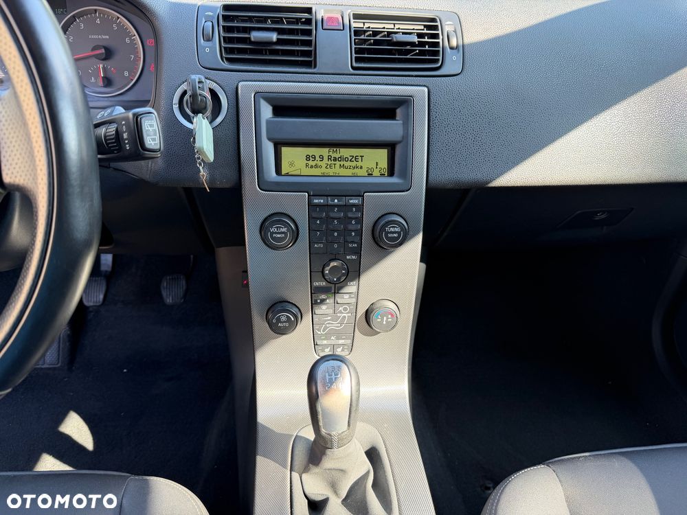 Volvo V50 2.0 Momentum - 11