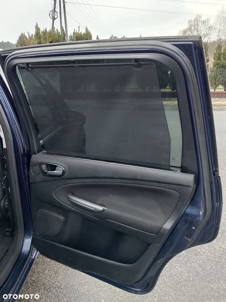 Ford Galaxy 2.0 TDCi Ghia - 15