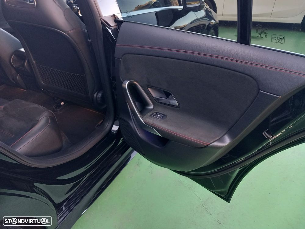 Mercedes-Benz CLA 180 d Shooting Brake AMG Line Aut. - 22