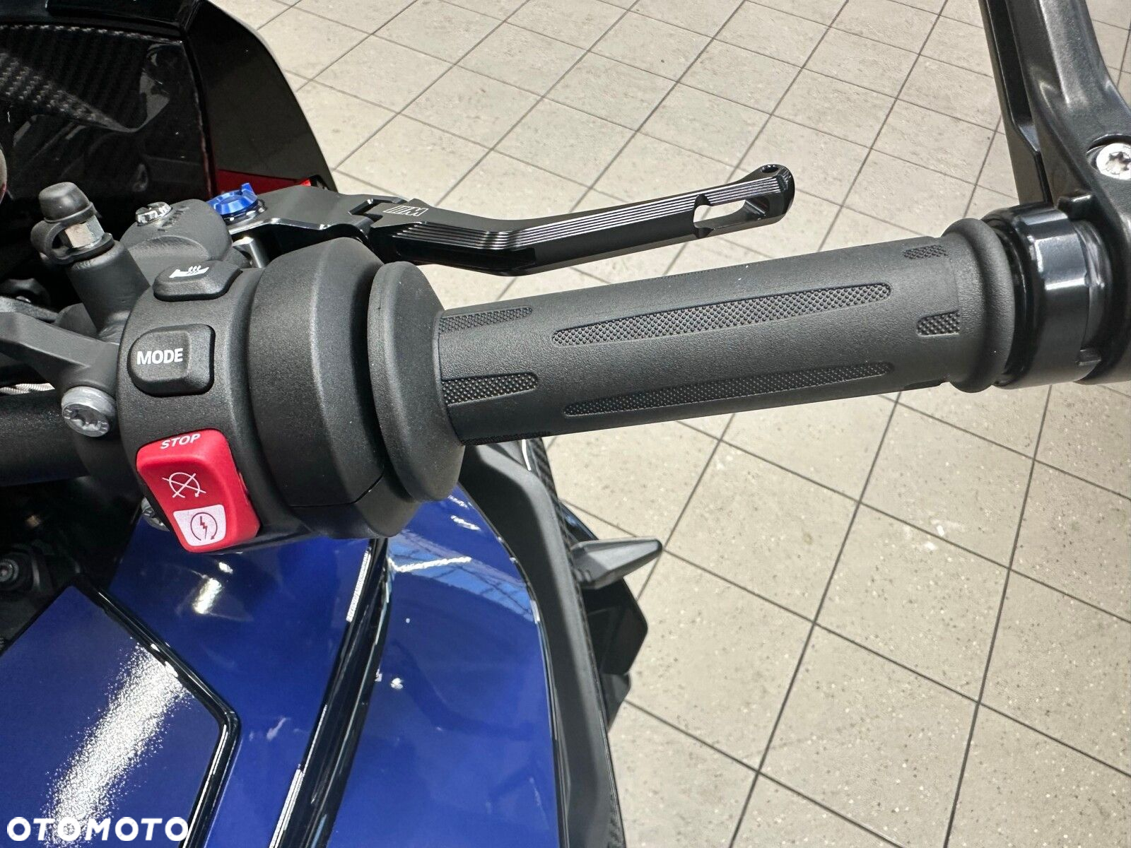 BMW S - 10
