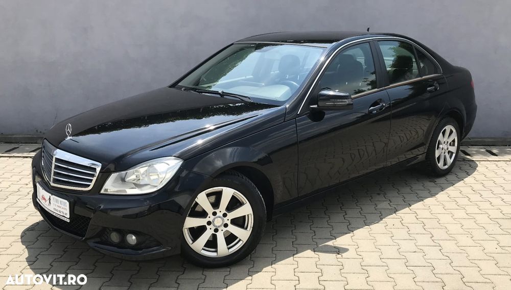 Mercedes-Benz C 220 CDI DPF (BlueEFFICIENCY) 7G-TRONIC - 2