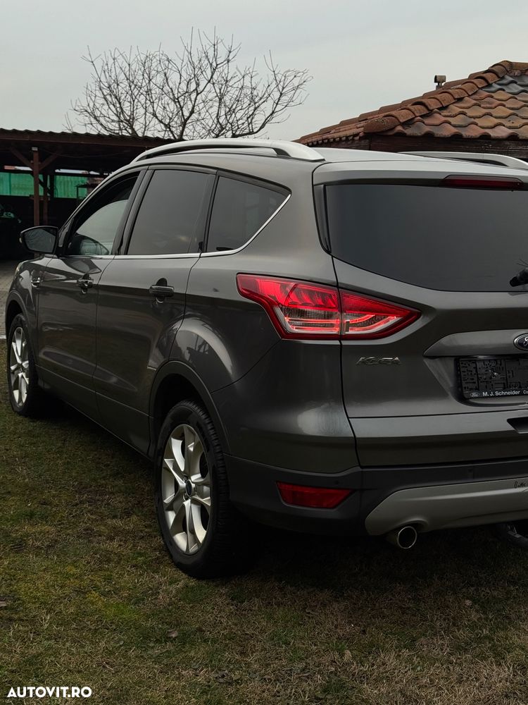 Ford Kuga 2.0 TDCi Powershift 4WD Titanium - 6