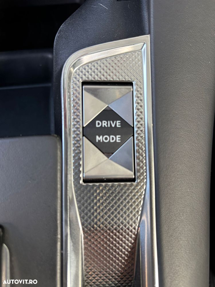 DS Automobiles DS 7 Crossback DS7 1.6 PHeV FWD 225 EAT8 PERFORMANCE LINE + - 13