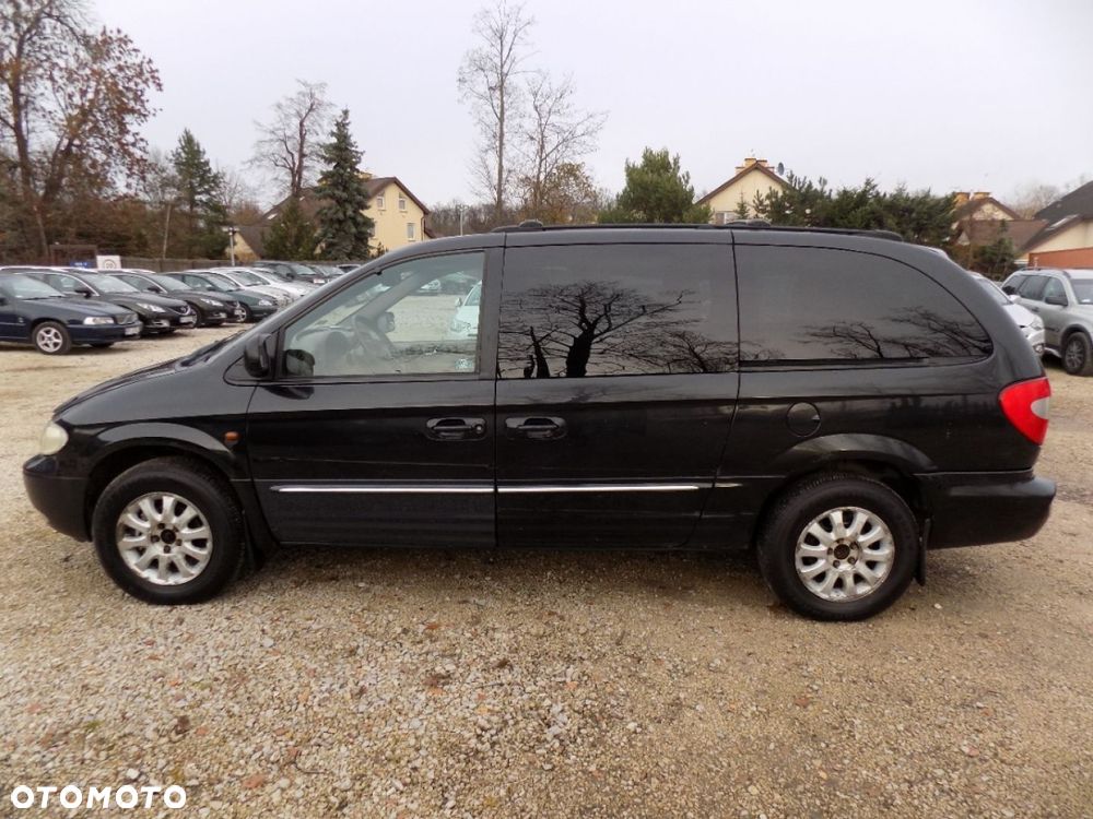 Chrysler Grand Voyager - 16