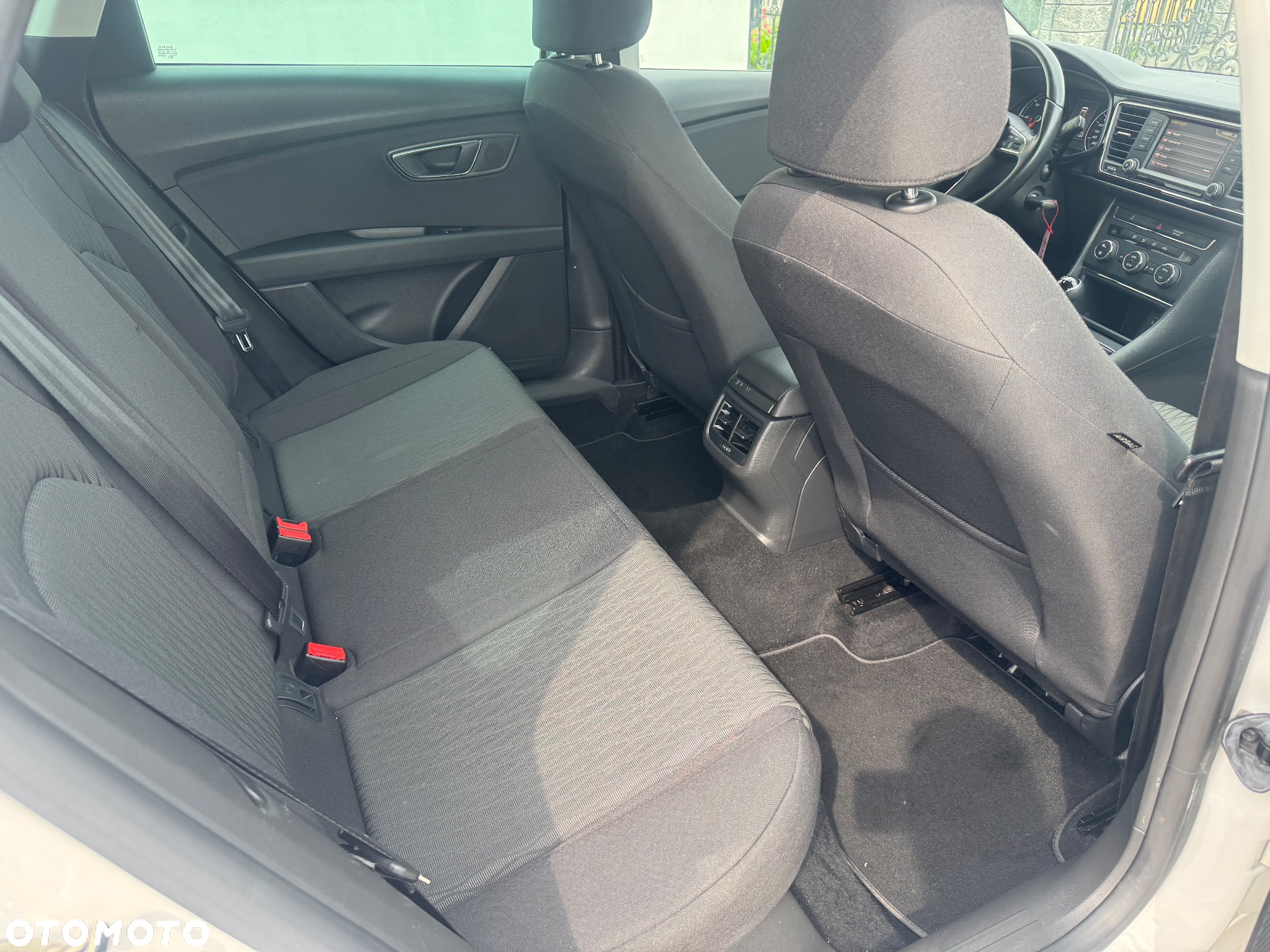 Seat Leon ST 1.6 TDI CONNECT - 10