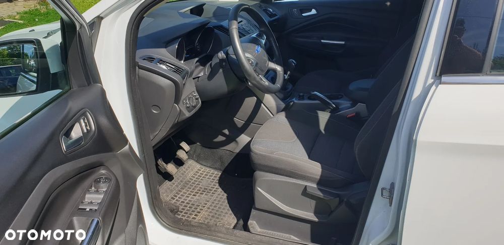 Ford Kuga 1.6 EcoBoost 2x4 SYNC - 6