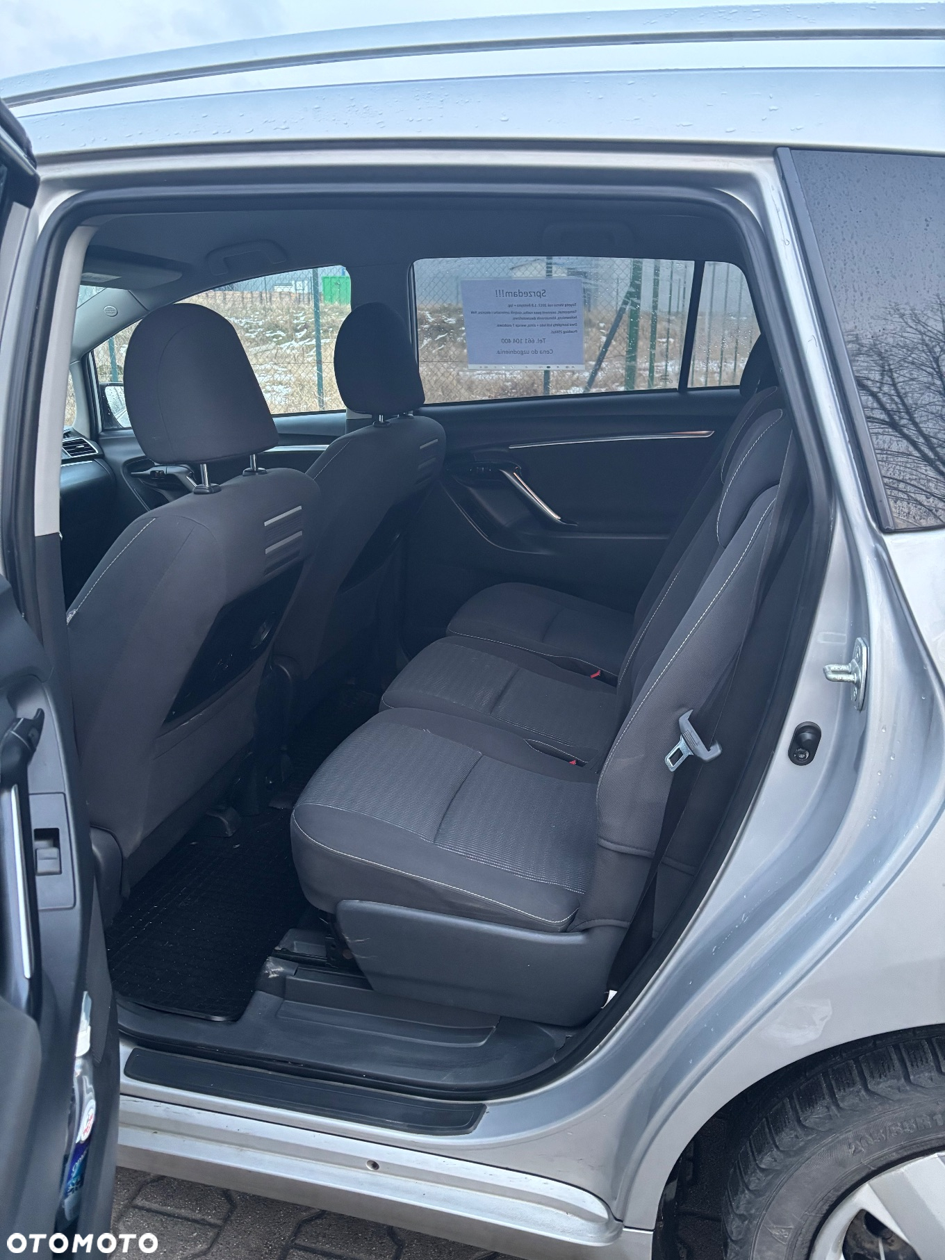 Toyota Verso 1.8 Premium 7os - 14