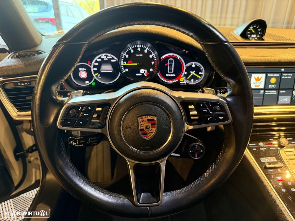 Porsche Panamera Sport Turismo 4 E-Hybrid Platinum Edition - 52