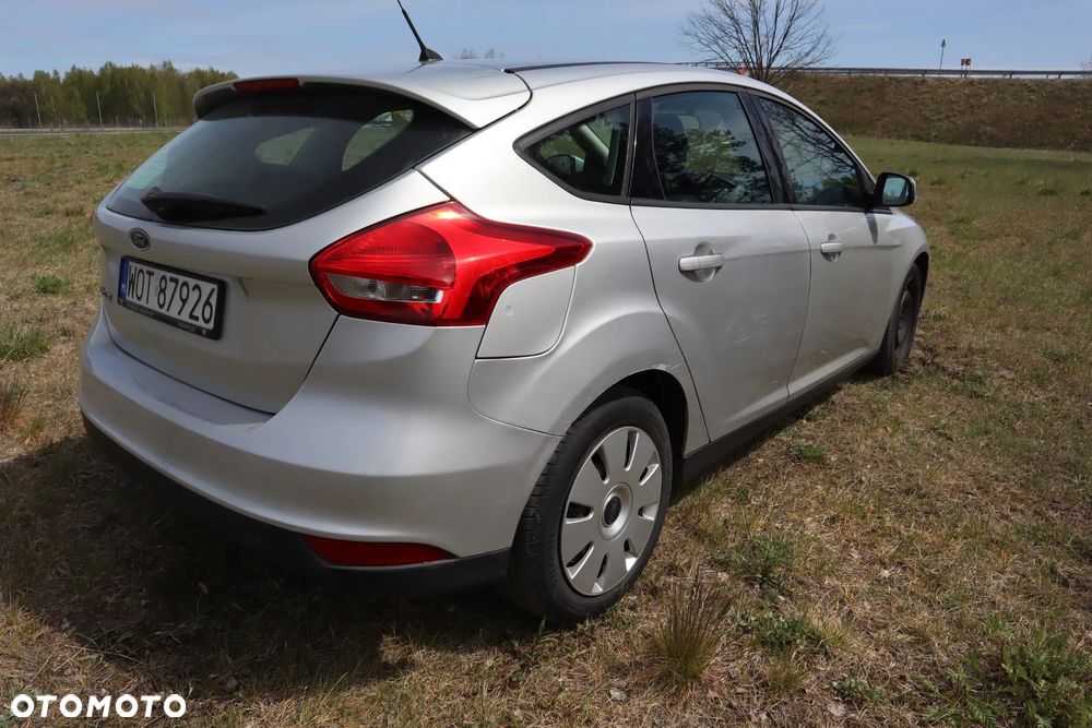 Ford Focus 1.6 Edition - 5