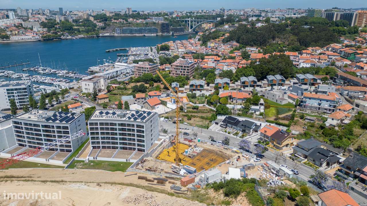T1 novo 3º piso a nascente junto à Marina da Afurada - GAIA - Grande imagem: 4/13