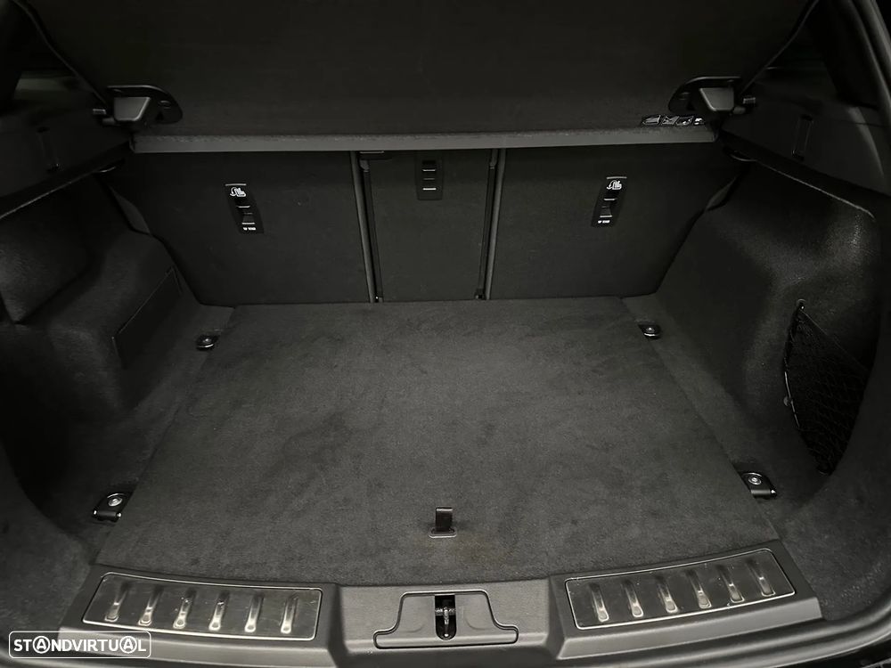 Land Rover Range Rover Evoque P300e R-Dynamic SE - 12