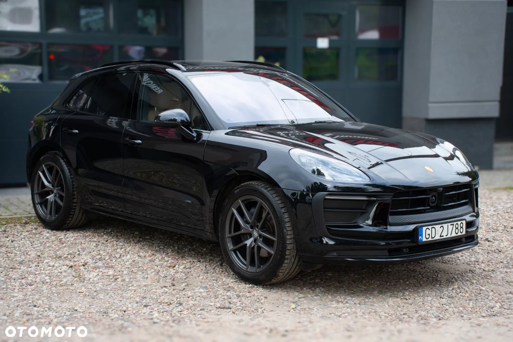 Porsche Macan T - 1