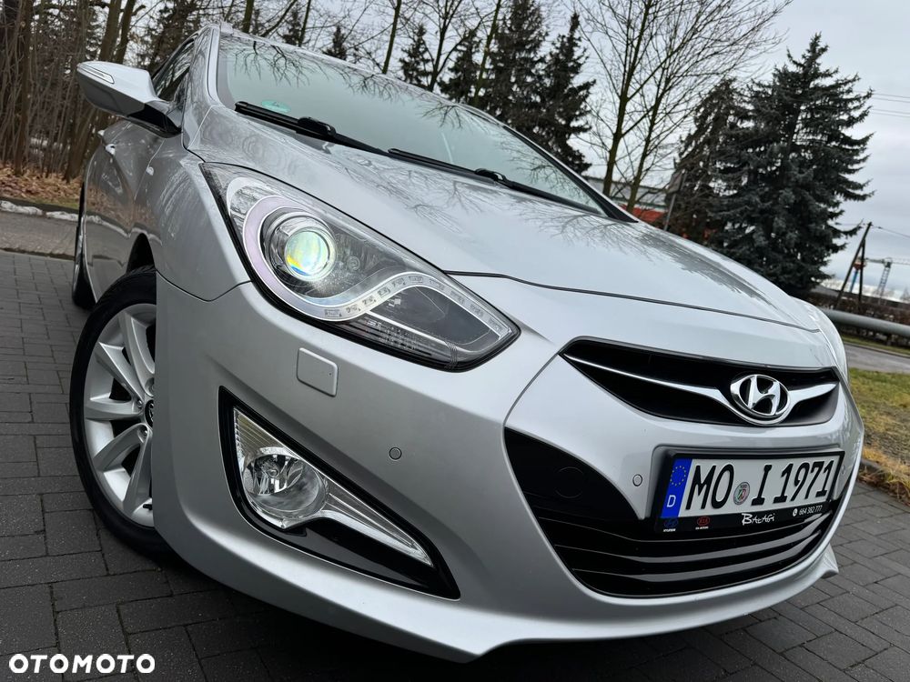 Hyundai i40 i40cw 1.6 Fifa World Cup Edition - 35