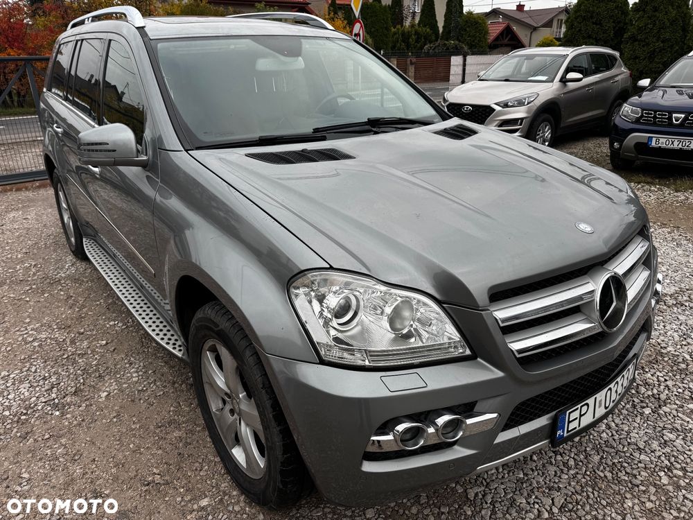 Mercedes-Benz GL 450 - 10