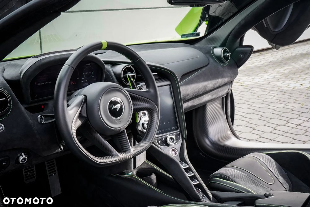 McLaren 720S Coupe - 20