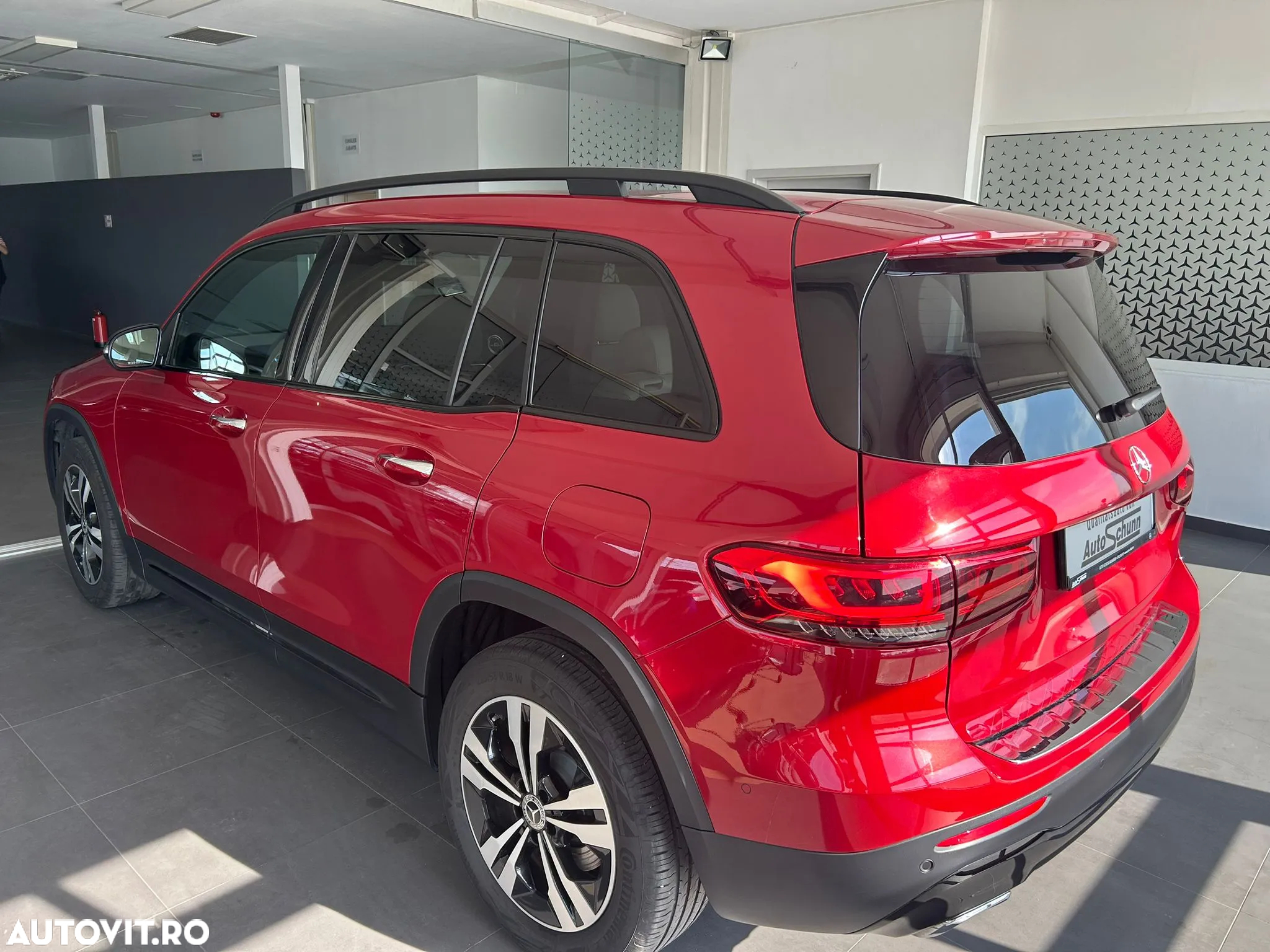 Mercedes-Benz GLB 200 d 4Matic 8G-DCT - 3