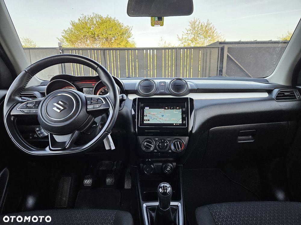 Suzuki Swift 1.2 Dualjet Hybrid Comfort - 17