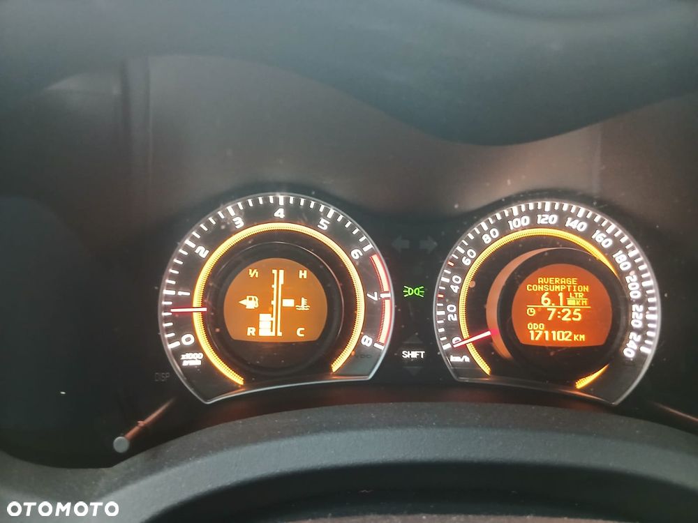 Toyota Auris 1.33 VVT-i Terra - 3