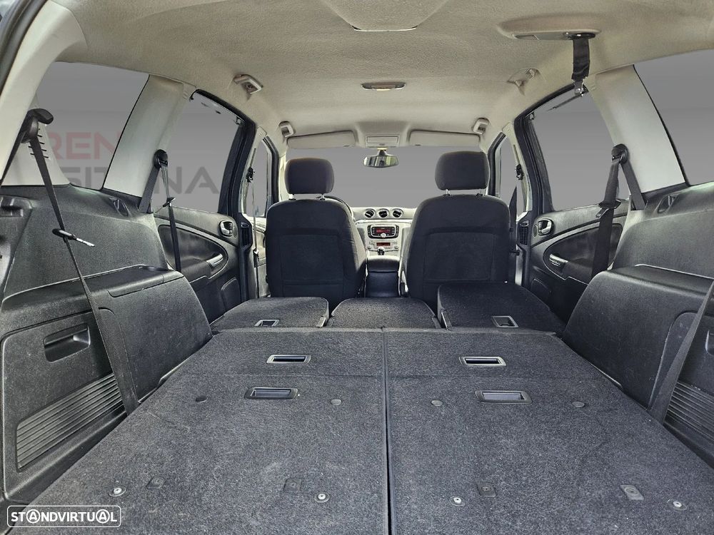 Ford S-Max 1.8 TDCi Titanium 7L - 31